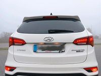 Gebraucht Hyundai Santa Fe 200 PS (147 kW) 2016 Weiß SUV