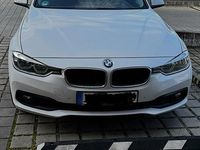 Gebraucht BMW 320 Advantage 190 PS (139 kW) 2019 Weiß Kombi