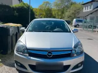 Second-hand Opel Astra 112 CP (82 kW) 2006 Argintiu Hatchback