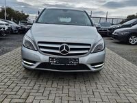 Gebraucht Mercedes B180 122 PS (89 kW) 2012 Silber Van / Kleinbus