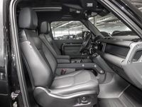Gebraucht Land Rover Defender SE Dynamic 252 PS (185 kW) 2023 Santorini black (metallic) SUV