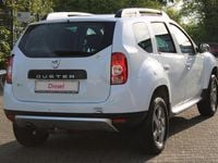 Używany Dacia Duster Lauréate 110 KM (80 kW) 2012 Biały SUV