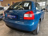 Gebraucht Audi A3 Ambiente 150 PS (110 kW) 2002 Blau Kleinwagen