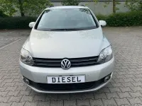 Gebraucht VW Golf VI Comfortline 105 PS (77 kW) 2010 Gold Kleinwagen