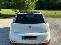 Gebraucht Fiat Punto Young 69 PS (50 kW) 2015 Weiß Kleinwagen