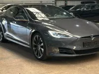 Gebraucht Tesla Model S Performance 386 kW (525 PS) 2018 Grau Kleinwagen