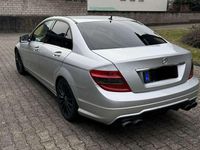 Gebraucht Mercedes C250 Avantgarde 204 PS (150 kW) 2009 Limousine