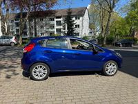 Gebraucht Ford Fiesta SYNC Edition 101 PS (74 kW) 2015 Blau Kleinwagen