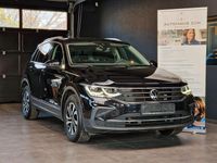 Gebraucht VW Tiguan Active 150 PS (110 kW) 2023 Schwarz SUV