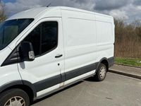 Second-hand Ford Transit 105 CP (77 kW) 2018 Alb Monovolum