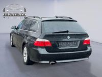 Gebraucht BMW 520 Advantage 170 PS (125 kW) 2010 Schwarz Kombi