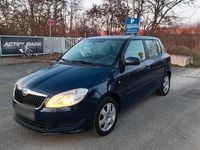 Second-hand Skoda Fabia 60 CP (44 kW) 2011 Albastru Hatchback