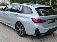 Gebraucht BMW 320 M Sport 184 PS (135 kW) 2024 Grau Kombi