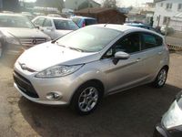 Gebraucht Ford Fiesta Titanium 97 PS (71 kW) 2012 Silber Kleinwagen