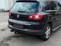 Gebraucht VW Tiguan 140 PS (102 kW) 2008 Schwarz SUV