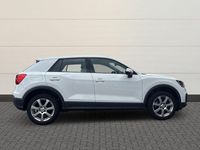 Gebraucht Audi Q2 Basis 116 PS (85 kW) 2018 Weiß SUV