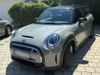 Gebraucht Mini Cooper SE Essential 135 kW (184 PS) 2022 Grau Kleinwagen