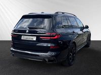 Gebraucht BMW X7 M Sport 352 PS (258 kW) 2025 Carbonschwarz metallic SUV