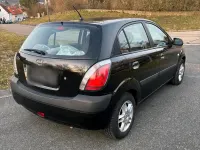 Gebraucht Kia Rio 97 PS (71 kW) 2005 Schwarz Kleinwagen
