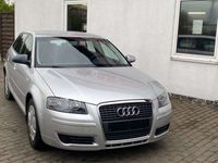 gebraucht Audi A3 Sportback 1.6 Attraction Klimaautomatik AHK