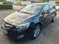 Gebraucht Opel Astra 125 PS (91 kW) 2012 Schwarz Kombi