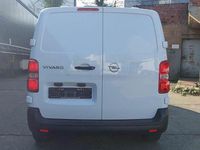 Gebraucht Opel Vivaro Edition 120 PS (88 kW) 2023 Casabl/arctic/eisweiss/kaolin Van / Kleinbus