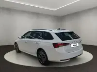 Gebraucht Skoda Octavia Selection 150 PS (110 kW) 2025 Moonweiss metallic Kombi