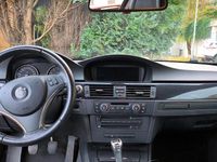 Gebraucht BMW 325 218 PS (160 kW) 2008 Schwarz Coupé