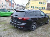 Gebraucht Ford Focus ST-Line 125 PS (91 kW) 2024 Obsidianschwarz metallic Kombi