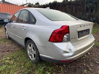 Gebraucht Volvo S40 109 PS (80 kW) 2010 Silber Limousine