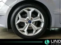 Gebraucht Ford Galaxy Titanium 163 PS (119 kW) 2011 Micastonesilber metallic Van / Kleinbus