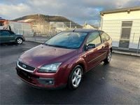 Gebraucht Ford Focus Sport 101 PS (74 kW) 2005 Rot Kleinwagen