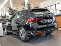 Neu BMW 116 122 PS (89 kW) 2026 Schwarz Kleinwagen