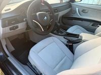 Gebraucht BMW 320 170 PS (125 kW) 2007 Blau Coupé