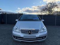 Gebraucht Mercedes A200 140 PS (102 kW) 2011 Polarsilber  metalliclack Kleinwagen