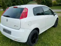 Gebraucht Fiat Punto 77 PS (56 kW) 2009 Weiß Kleinwagen