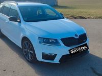 gebraucht Skoda Octavia Combi RS 2.0 TDI DSG~ACC~NAVI~SHZ~