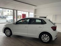 Gebraucht VW Polo Life 80 PS (58 kW) 2023 Weiß Kleinwagen