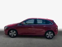 Gebraucht Mercedes B200 Progressive 163 PS (119 kW) 2022 Rot Kleinwagen