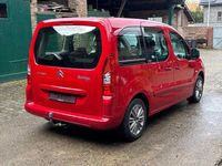 Gebraucht Citroën Berlingo 92 PS (67 kW) 2012 Rot Van / Kleinbus