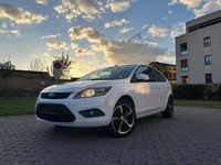 Second-hand Ford Focus 116 CP (85 kW) 2010 Alb Berlinǎ