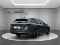Neu Skoda Superb SportLine 193 PS (141 kW) 2025 Graphite grau Kombi