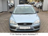 Gebraucht Ford Focus Trend 101 PS (74 kW) 2005 Blau Limousine
