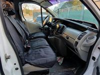 Gebraucht Renault Trafic 101 PS (74 kW) 2003 Weiß Van / Kleinbus