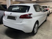 Gebraucht Peugeot 308 Active 131 PS (96 kW) 2018 Weiß Limousine