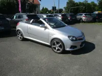 Gebraucht Opel Tigra Sport 125 PS (91 kW) 2005 Starsilber iii m2 Cabrio