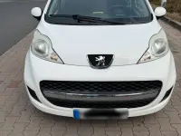 Gebraucht Peugeot 107 Filou 68 PS (50 kW) 2010 Weiß Kleinwagen