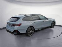 Gebraucht BMW 520 197 PS (144 kW) 2026 Grau Kombi