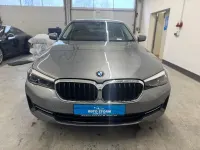 Gebraucht BMW 520 Sport Line 190 PS (139 kW) 2023 Grau Limousine