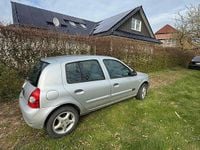 Gebraucht Renault Clio II 58 PS (42 kW) 2005 Silber Kleinwagen